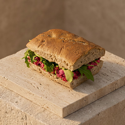 imBrot Sandwich Rote Rübe – Feta.